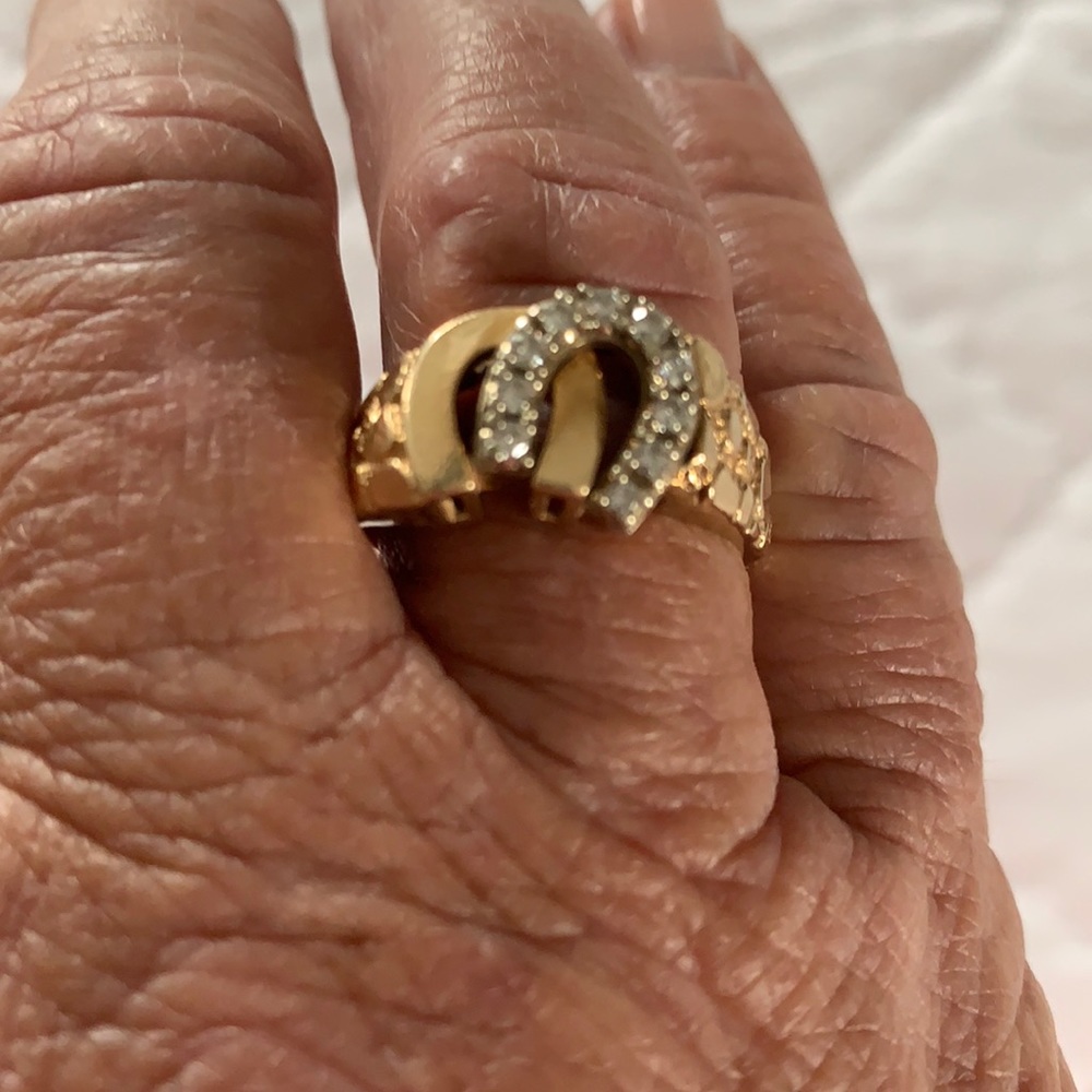 14 K GOLD  DOUBLE HORSESHOE RING - Picture 7 of 17